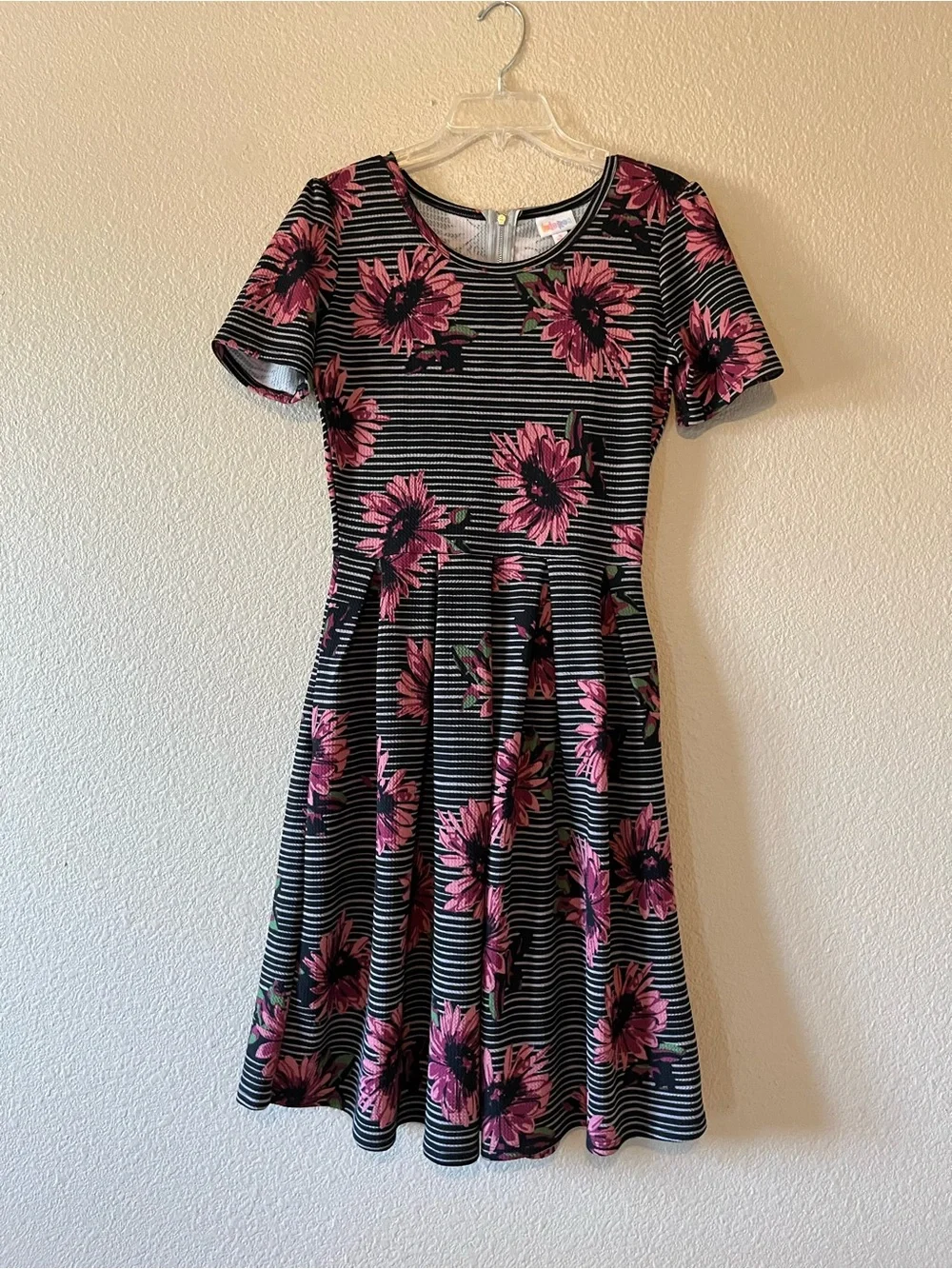 Lularoe Amelia Dress Lot, Size Small and XS “Joy” long pink lace duster vest. - Picture 5 of 7